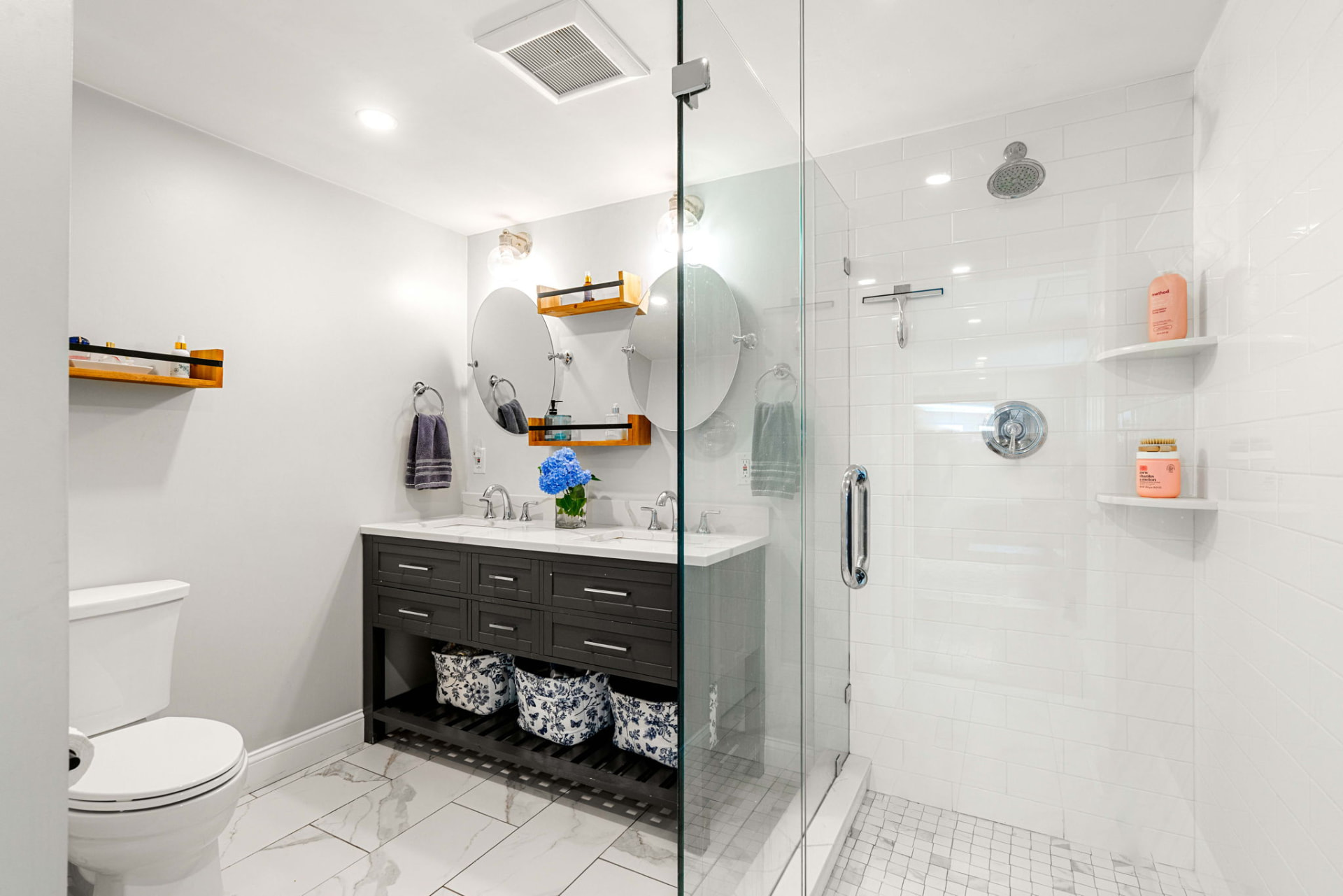 Ensuite bath with double vanity and glass shower